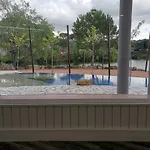Villa Casa Orilla El *