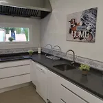 Villa Casa Orilla El *